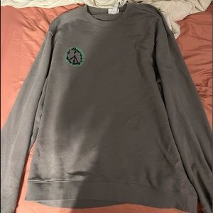 H&M Men’s Gray Long Sleeve Graphic Shirt Size XL